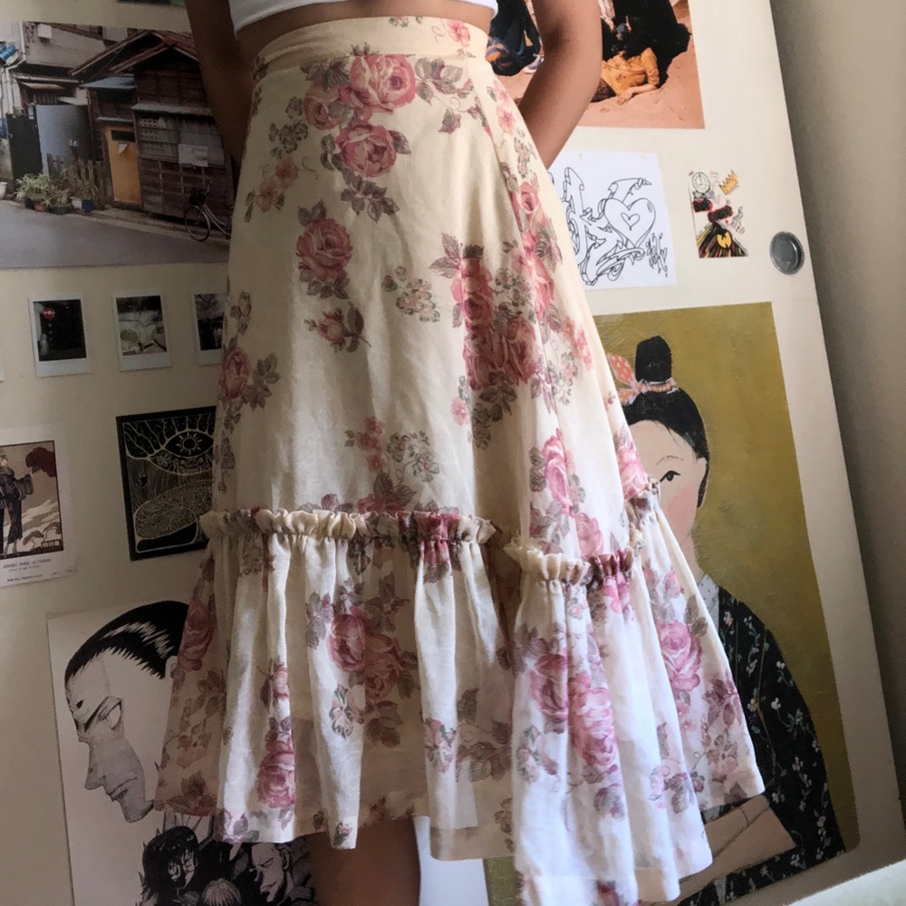 Vintage Floral Skirt 💐🌼